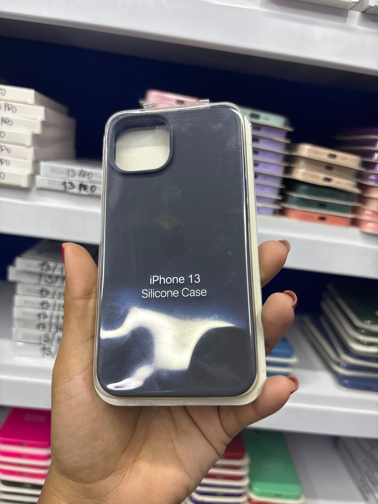 iPhone 13 / 14