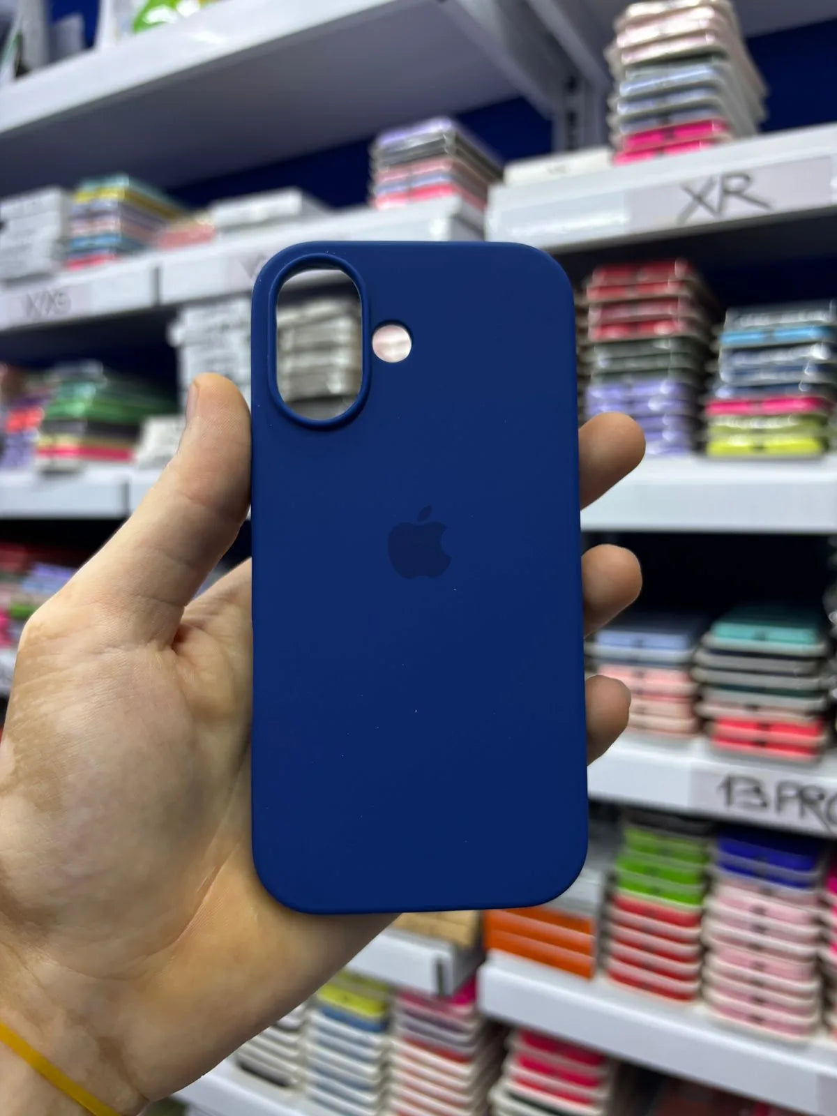 iPhone 17 | Silicone Case