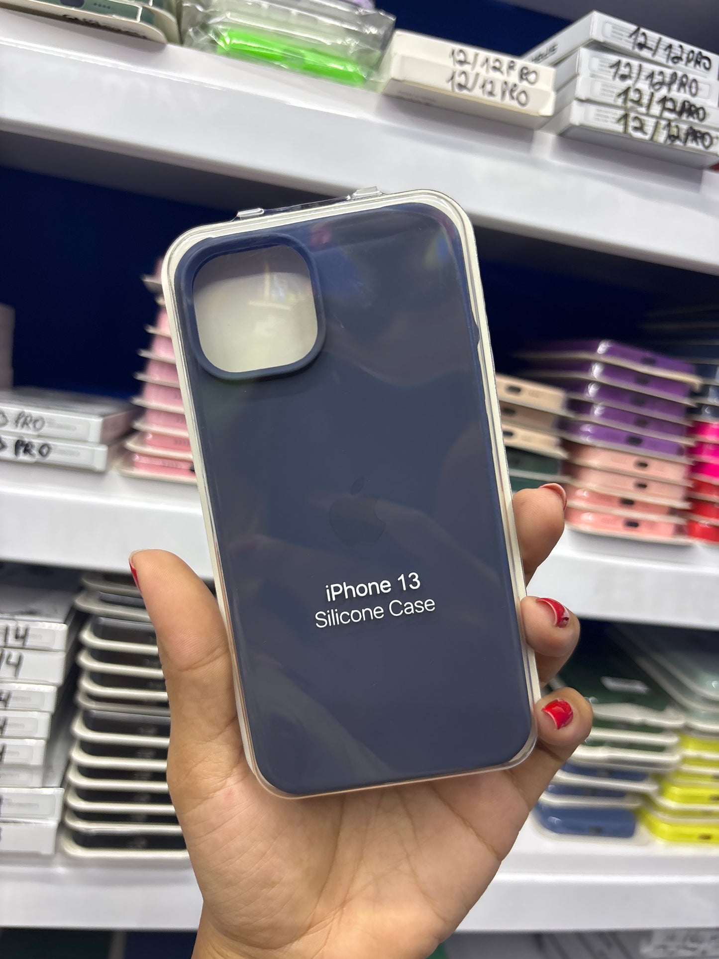 iPhone 13 / 14