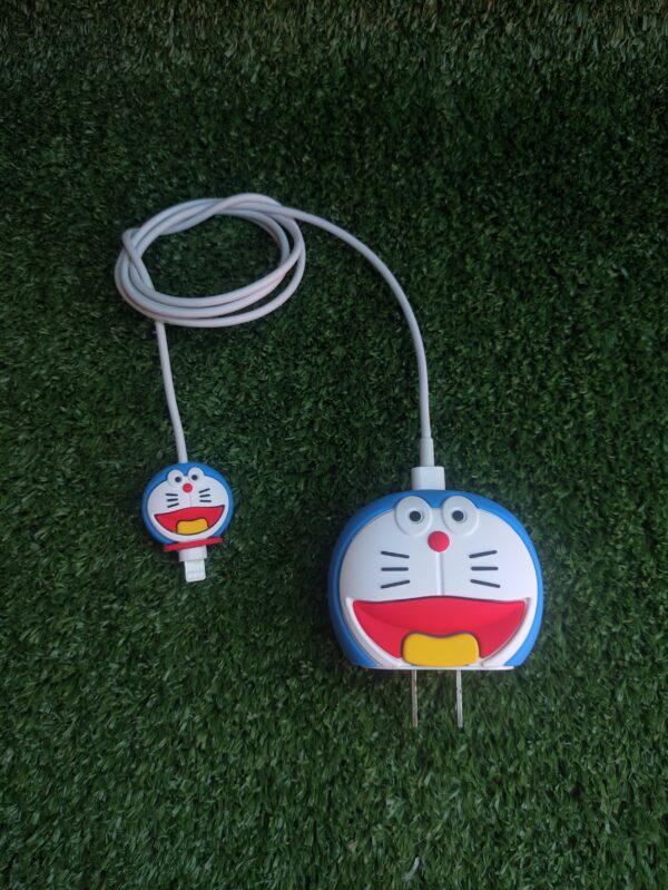 Protector De Cargador 20w  | Iphone | Apple | Doraemon